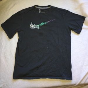 Black nike t shirt